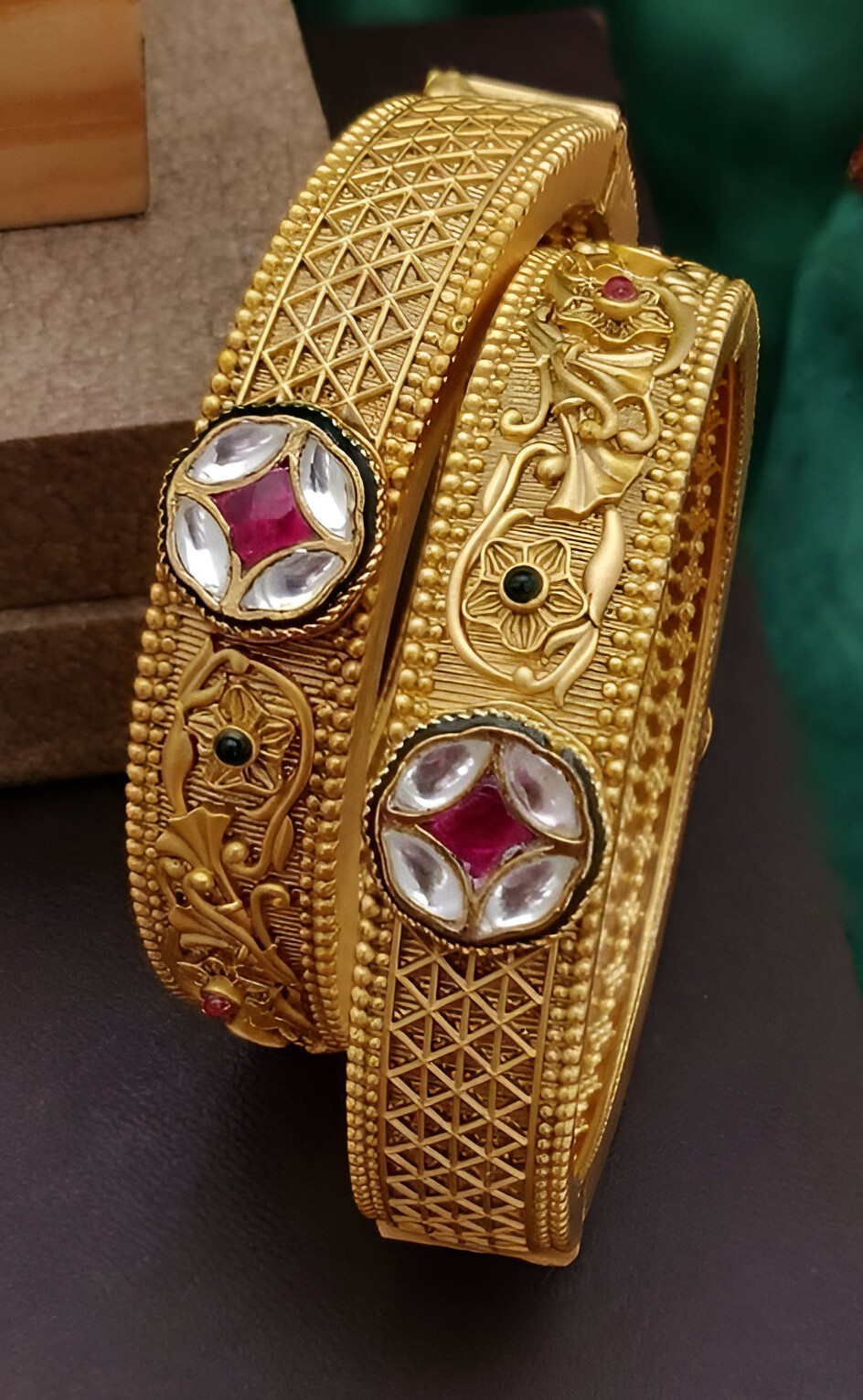 Kundan Bangles